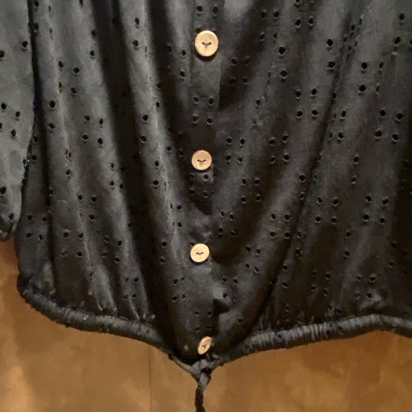 Juniors woman’s top - Picture 3 of 6